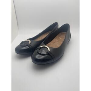 Clarks Black Leather Flats Women’s Size 6.5 Comfort Office Work